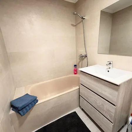 Goleta 1-bedroom With Pool